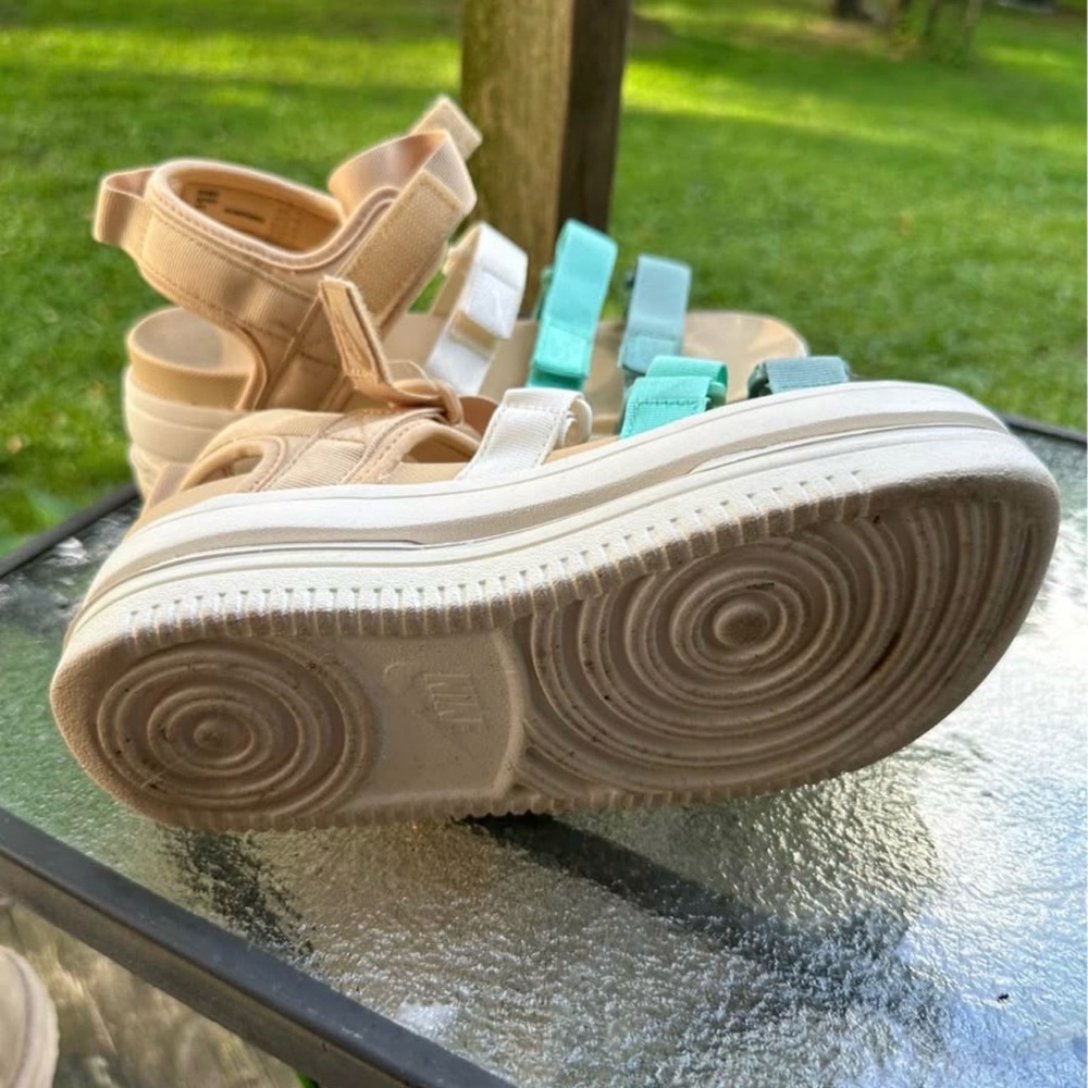 Nike Icon Classic Sandals